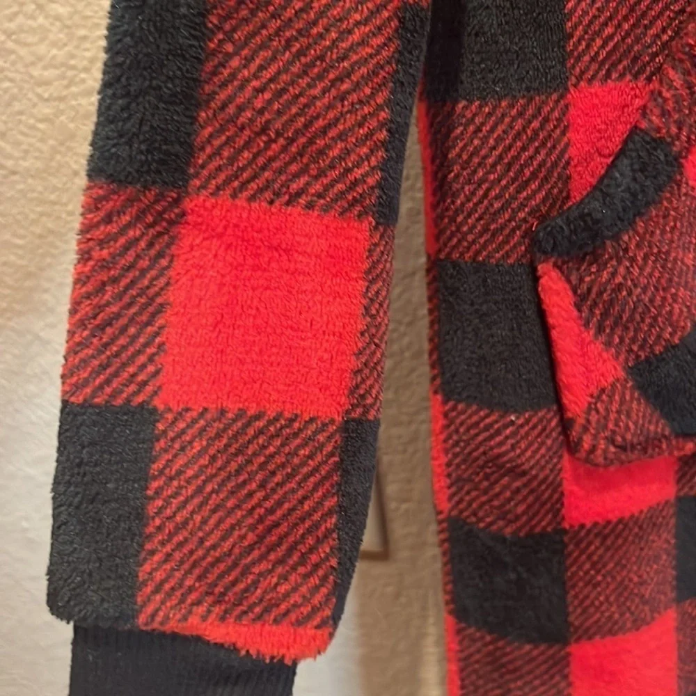 Cat & Jack Buffalo Plaid Plush Fleece One Piece Sleeper with Hood Size 4 Red